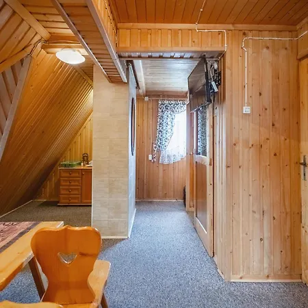 홈스테이 Szafran -